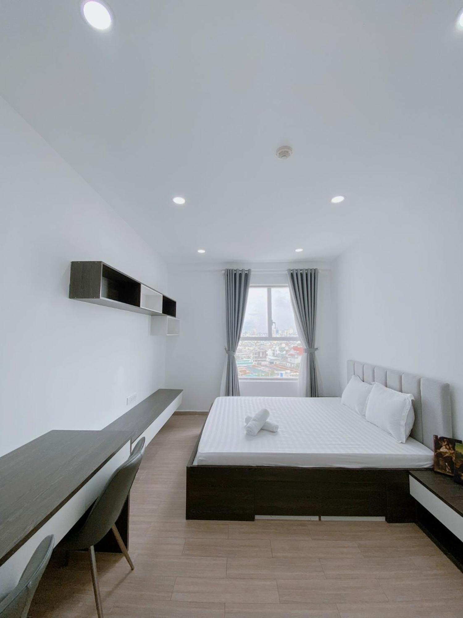 Can Ho 1 Phong Sang Trong , Hien Dai Sunrise City - Jennyhomes Ho Chi Minh City Exterior photo